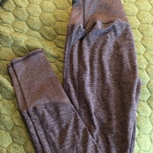 Alo Yoga gray lounge legging
